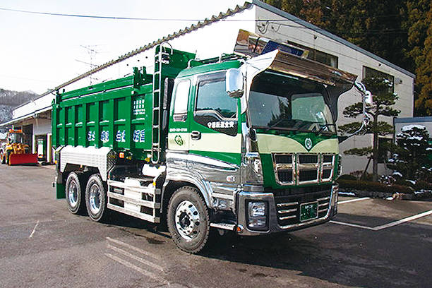 10t深ダンプ(密閉型)