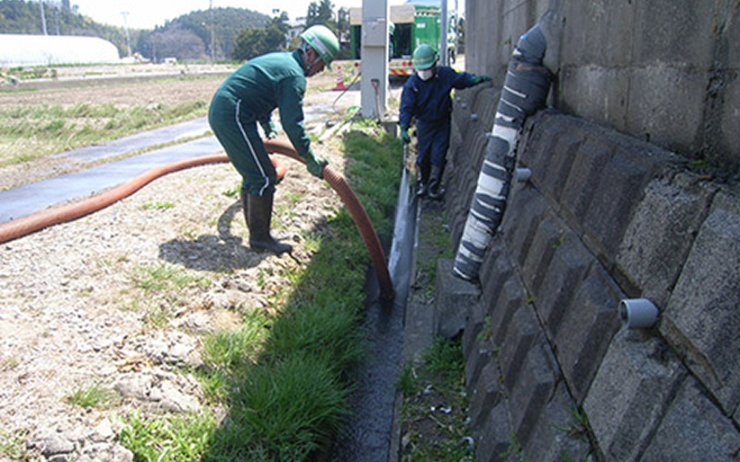 側溝清掃イメージ