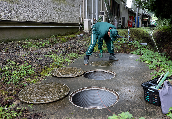 浄化槽維持管理の様子イメージ
