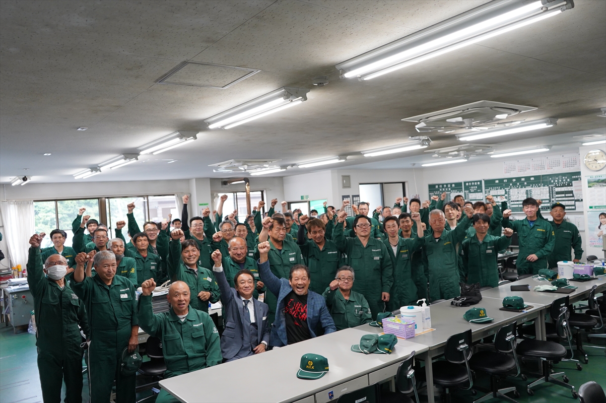 藤波辰爾さんが来社されました（令和6年6月）