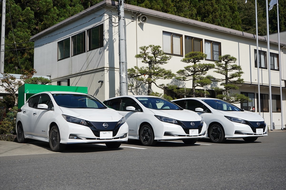 社用車を電気自動車（BEV）リーフ3台に入れ替えました（令和6年10月）
