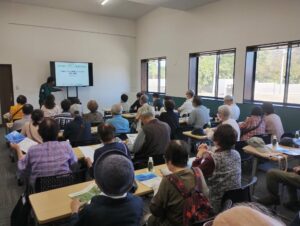 泉区松陵三丁目クリーン推進員の皆様がエコロジーセンター愛子に見学に見えました（令和7年10月）