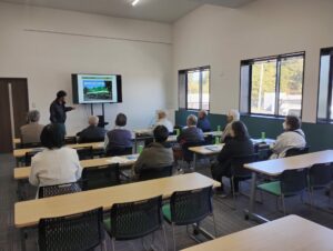 名取市名取が丘環境衛生協議会の皆様がエコロジーセンター愛子に見学に見えました（令和7年11月）